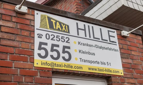 Taxi Hille